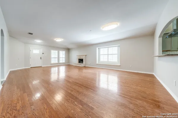 $2,350 | 23931 Calico Chase, San Antonio, TX 78258