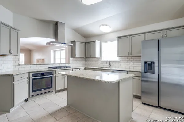 $2,350 | 23931 Calico Chase, San Antonio, TX 78258