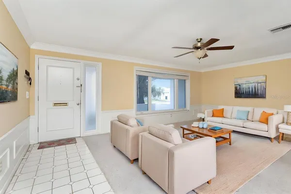 $309,000 | 10153 44th Street North, Unit 2, Pinellas Park, FL 33782