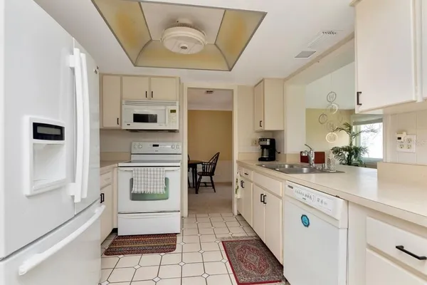$309,000 | 10153 44th Street North, Unit 2, Pinellas Park, FL 33782