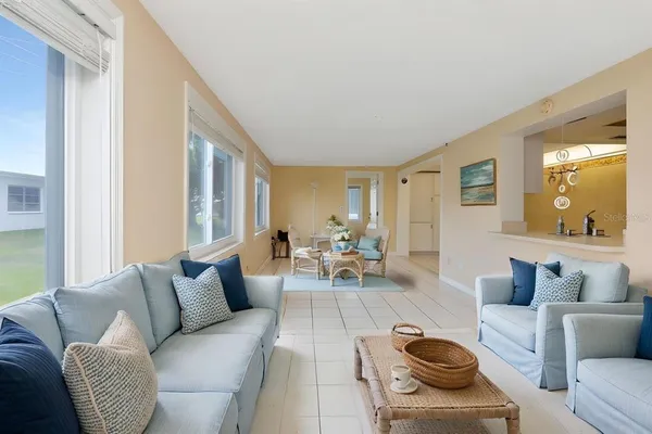 $309,000 | 10153 44th Street North, Unit 2, Pinellas Park, FL 33782