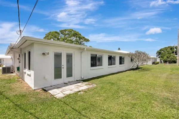 $309,000 | 10153 44th Street North, Unit 2, Pinellas Park, FL 33782
