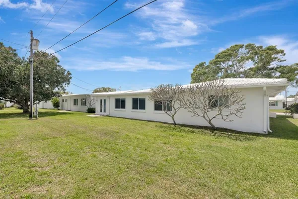 $309,000 | 10153 44th Street North, Unit 2, Pinellas Park, FL 33782