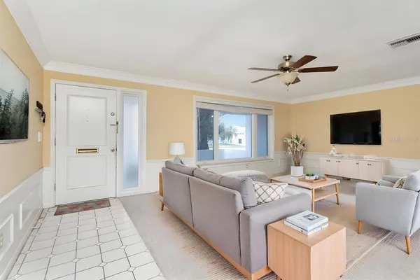 $309,000 | 10153 44th Street North, Unit 2, Pinellas Park, FL 33782