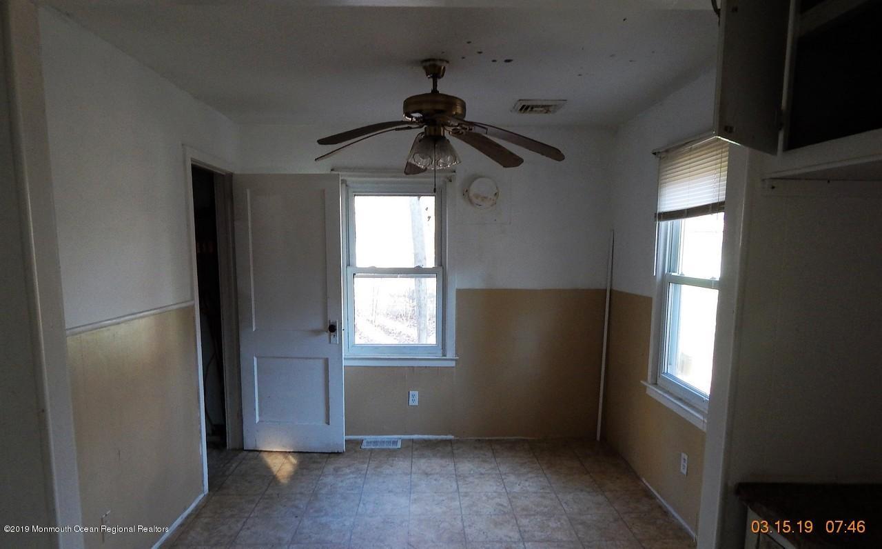 4 Shedloch Road Cream Ridge, NJ 08514 - Photo 3 of 10 3 15 19_00037