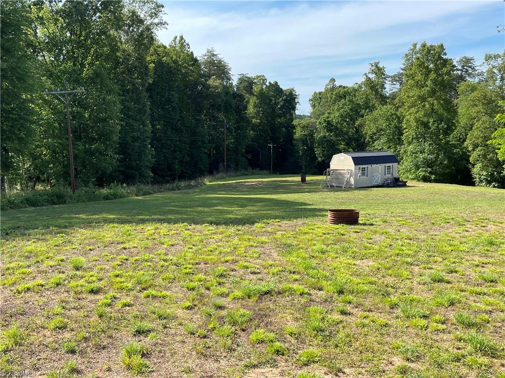 1111 Fulp Road Walnut Cove, NC 27052 - Photo 6 of 18