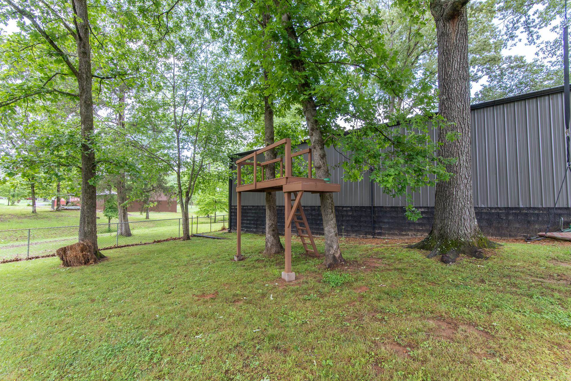 225 Farmington Road Savannah, TN 38372 - Photo 37 of 40 Gallery Image 37