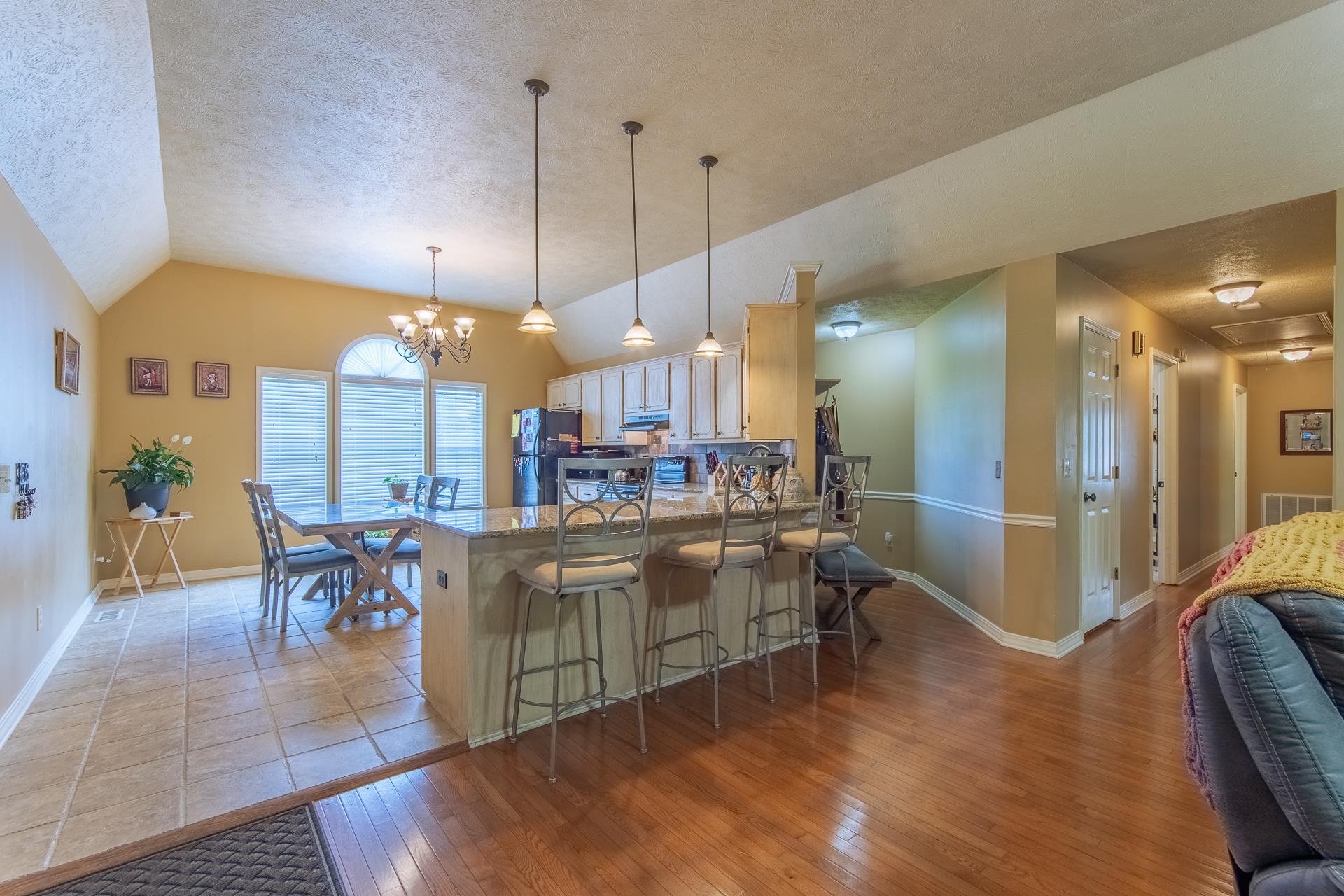 225 Farmington Road Savannah, TN 38372 - Photo 8 of 40 Gallery Image 8