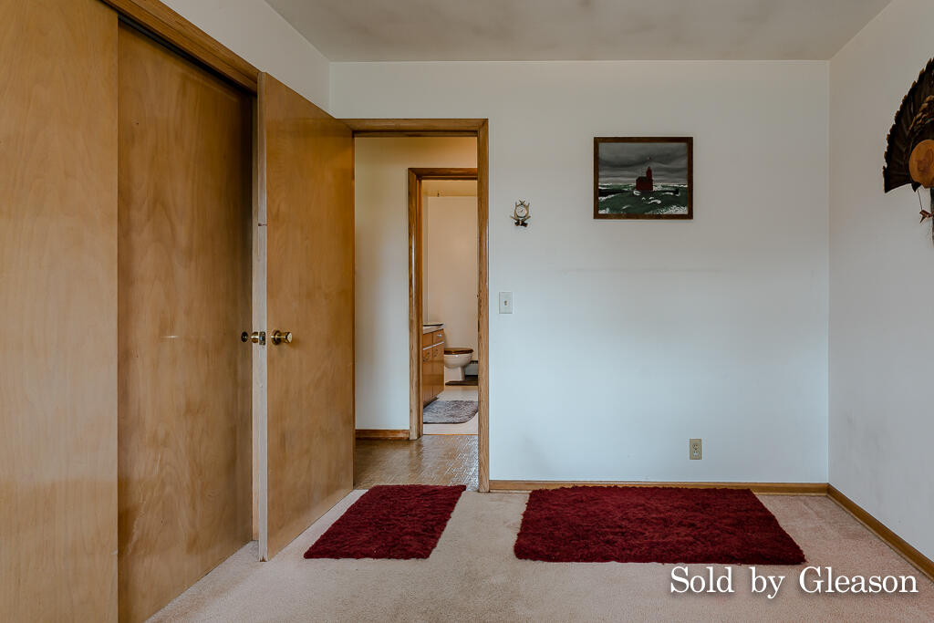 2140 East Sternberg Road Muskegon, MI 49444 - Photo 12 of 32 2140Sternberg18Lores