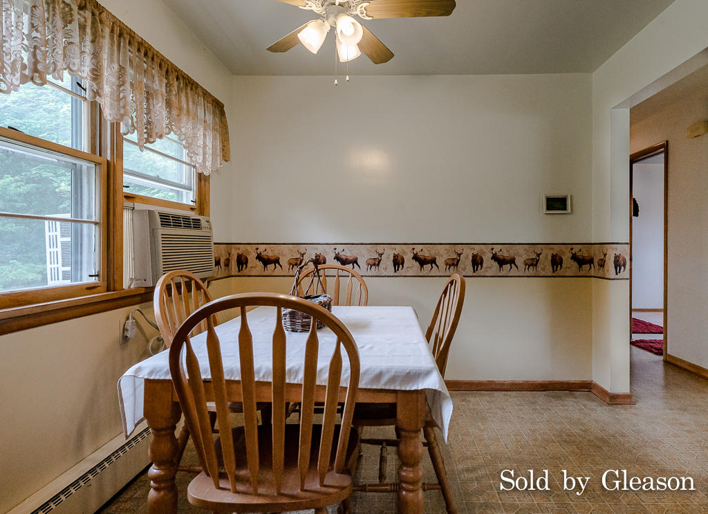 2140 East Sternberg Road Muskegon, MI 49444 - Photo 6 of 32 2140Sternberg27Lores
