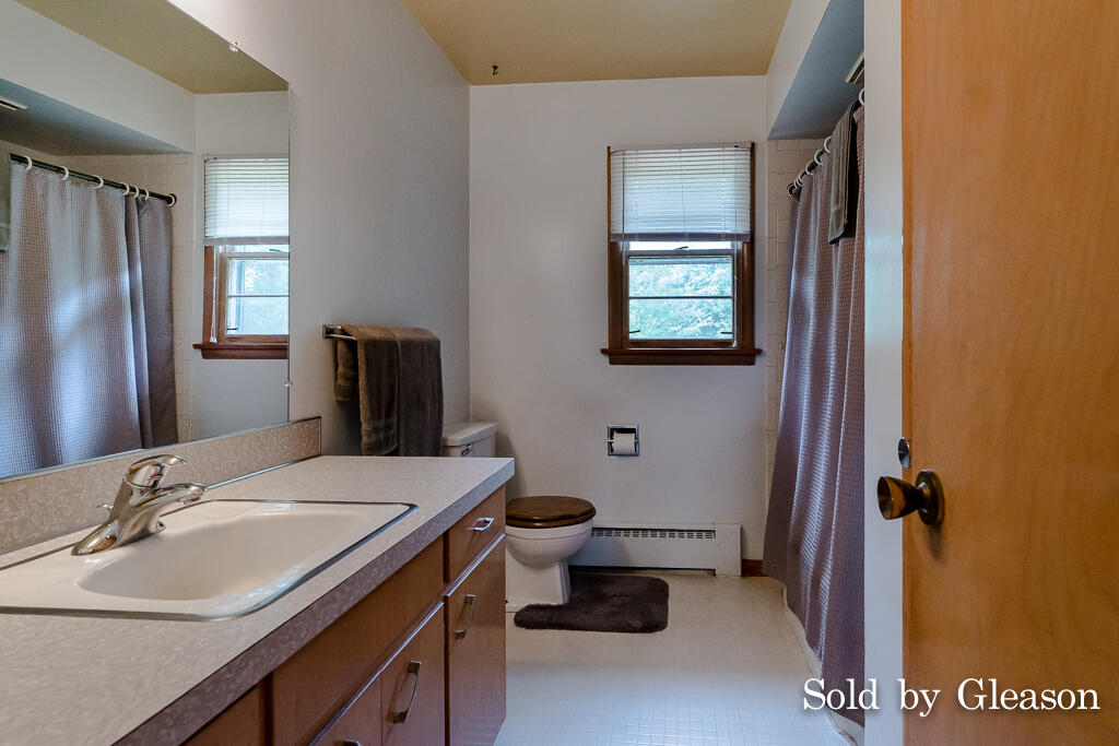 2140 East Sternberg Road Muskegon, MI 49444 - Photo 7 of 32 2140Sternberg23Lores