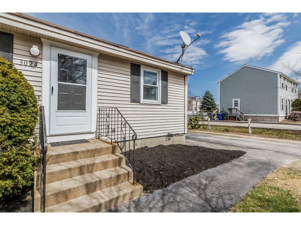 3024 Bodwell Road Manchester, NH 03109 - Photo 4 of 35 Gallery Image 4