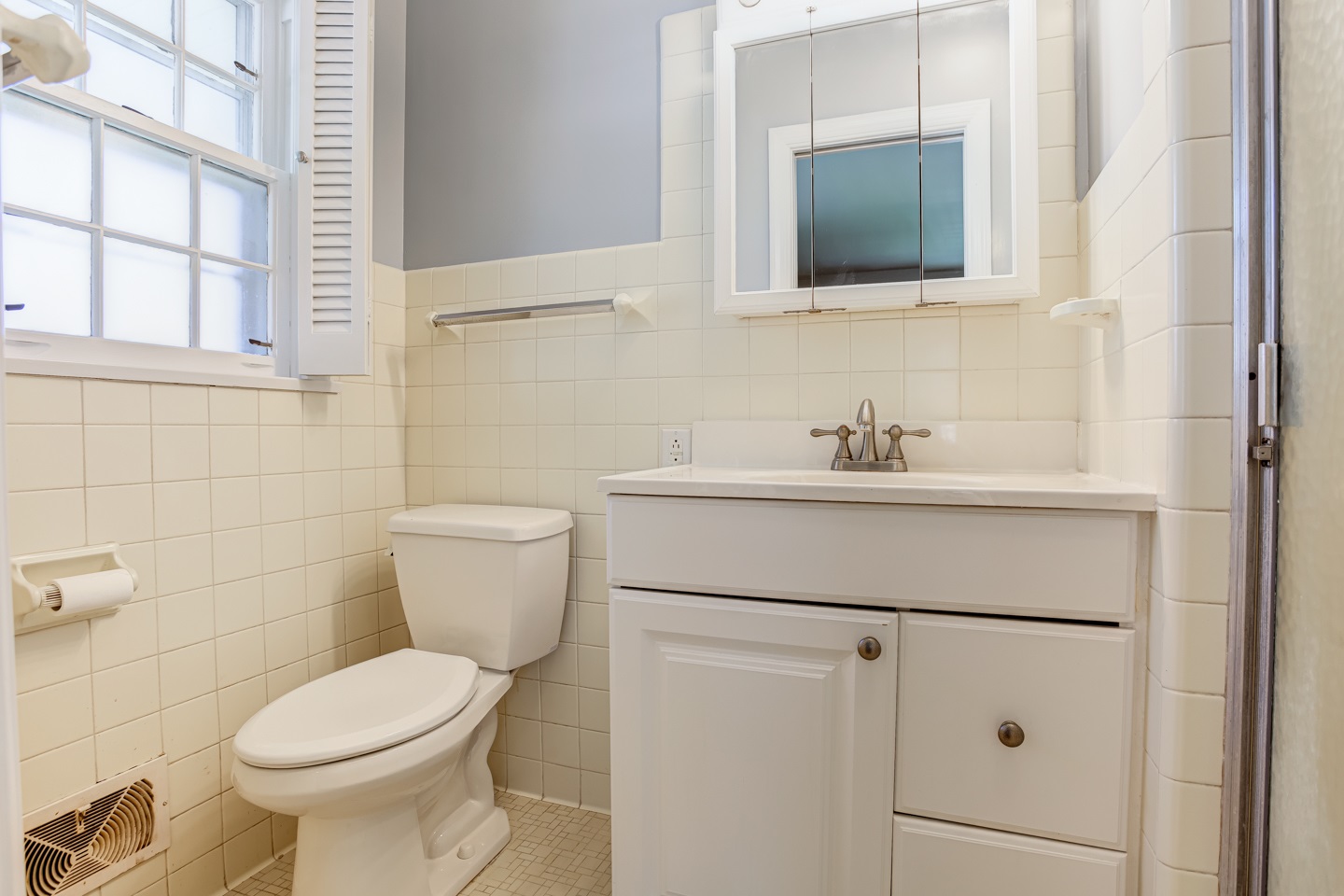 960 South Colony Road Evansville, IN 47714 - Photo 15 of 24 Gallery Image 15