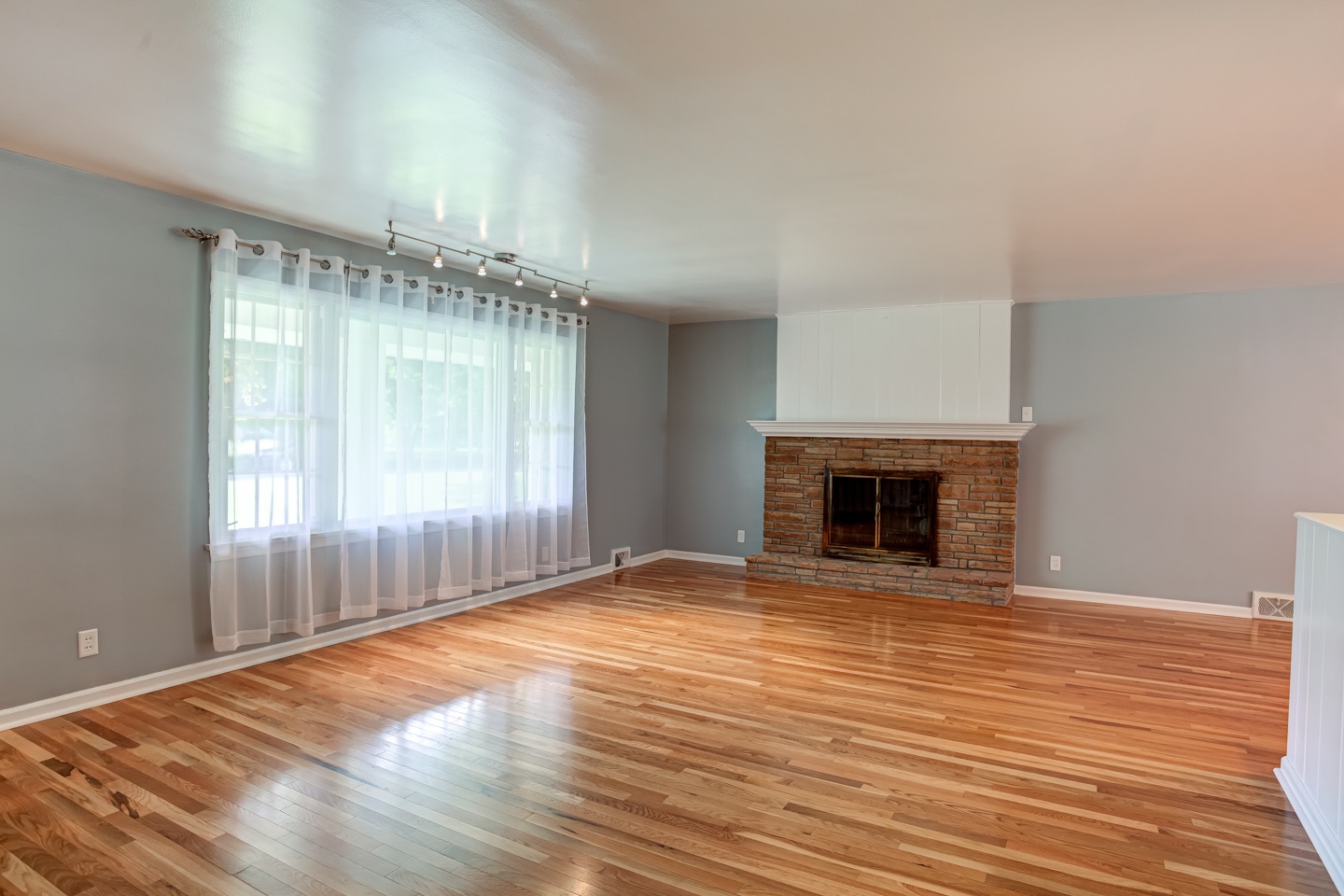 960 South Colony Road Evansville, IN 47714 - Photo 7 of 24 Gallery Image 7