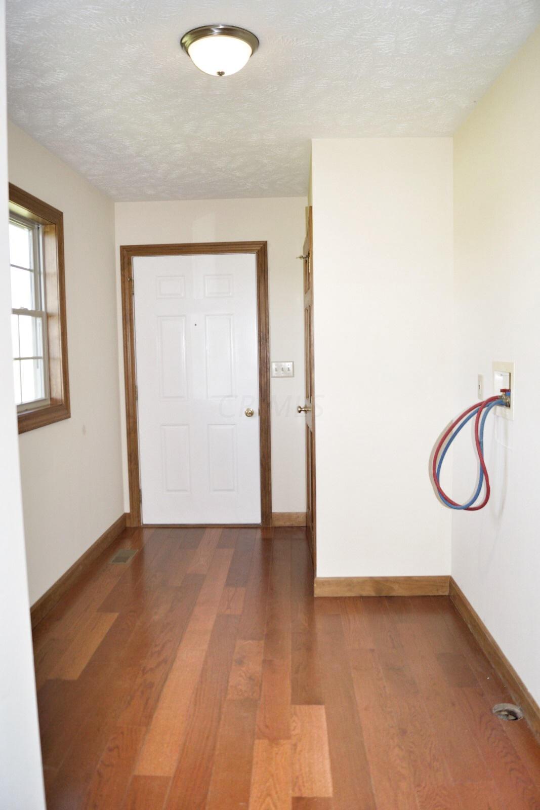 7538 Stringtown Road Mechanicsburg, OH 43044 - Photo 23 of 37