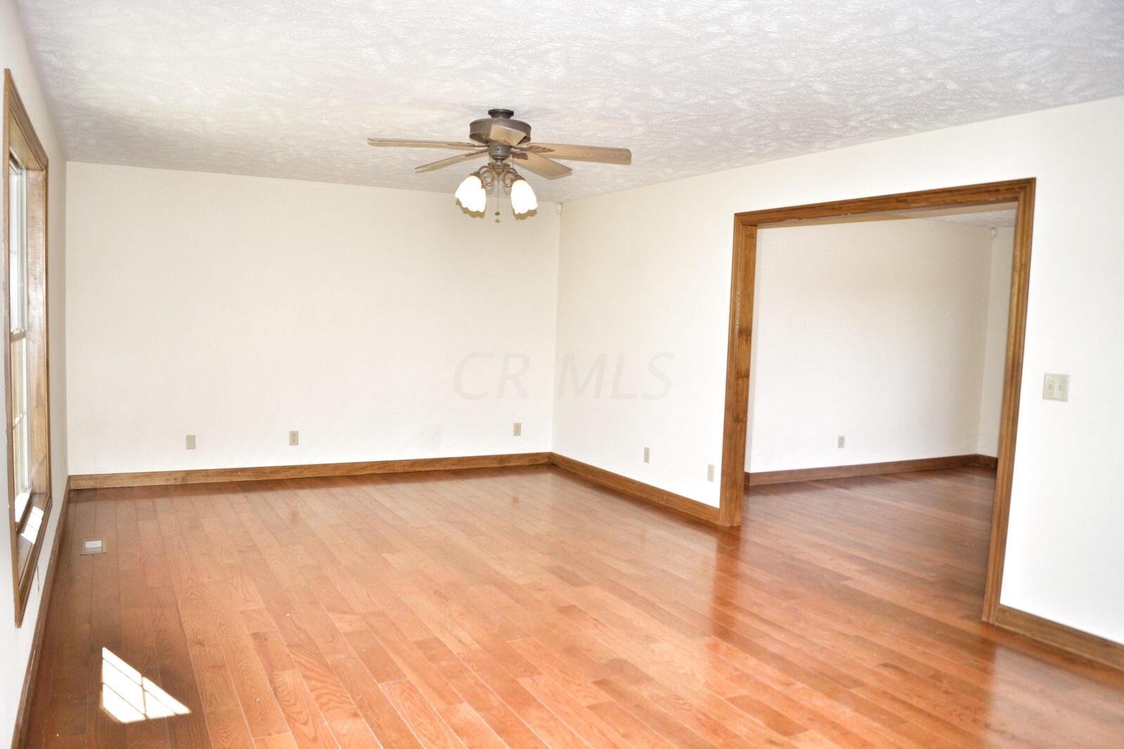 7538 Stringtown Road Mechanicsburg, OH 43044 - Photo 3 of 37