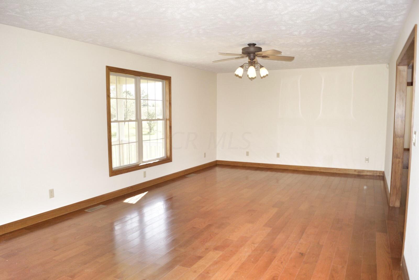 7538 Stringtown Road Mechanicsburg, OH 43044 - Photo 4 of 37