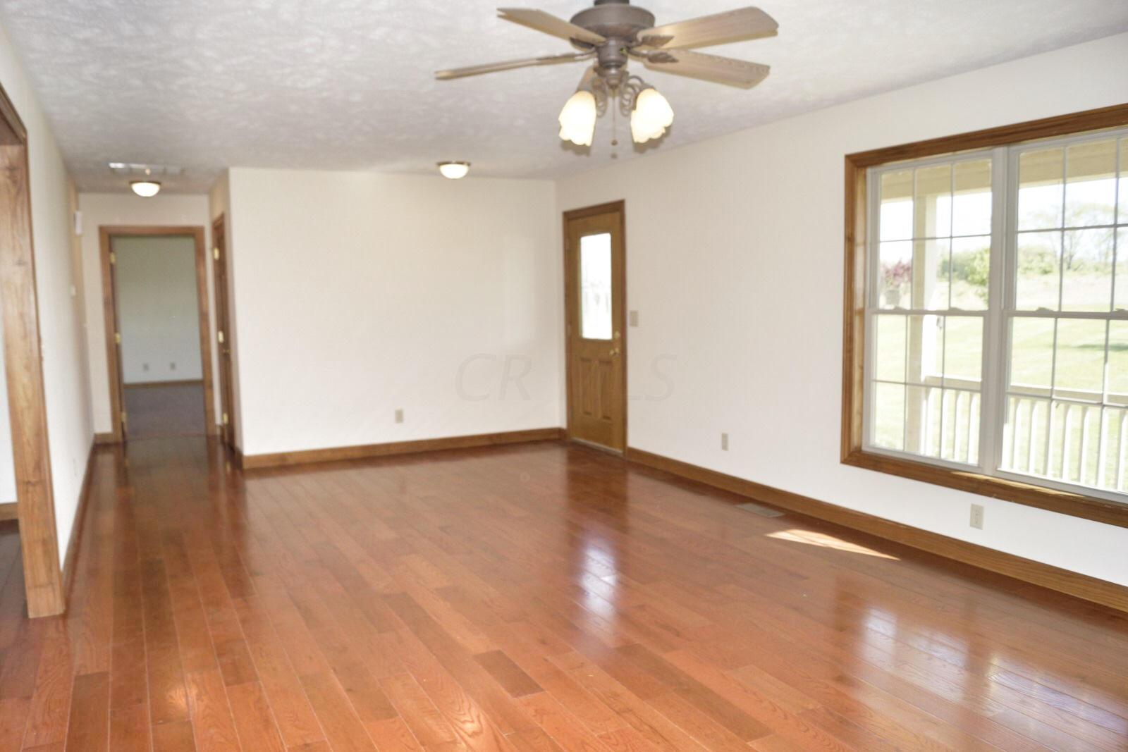 7538 Stringtown Road Mechanicsburg, OH 43044 - Photo 5 of 37