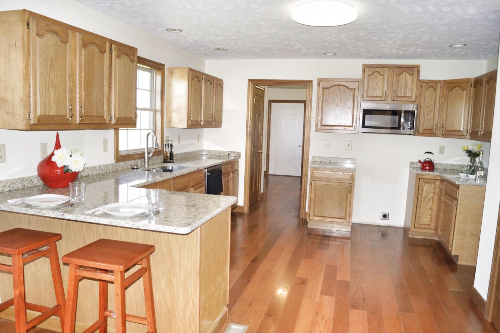 7538 Stringtown Road Mechanicsburg, OH 43044 - Photo 6 of 37