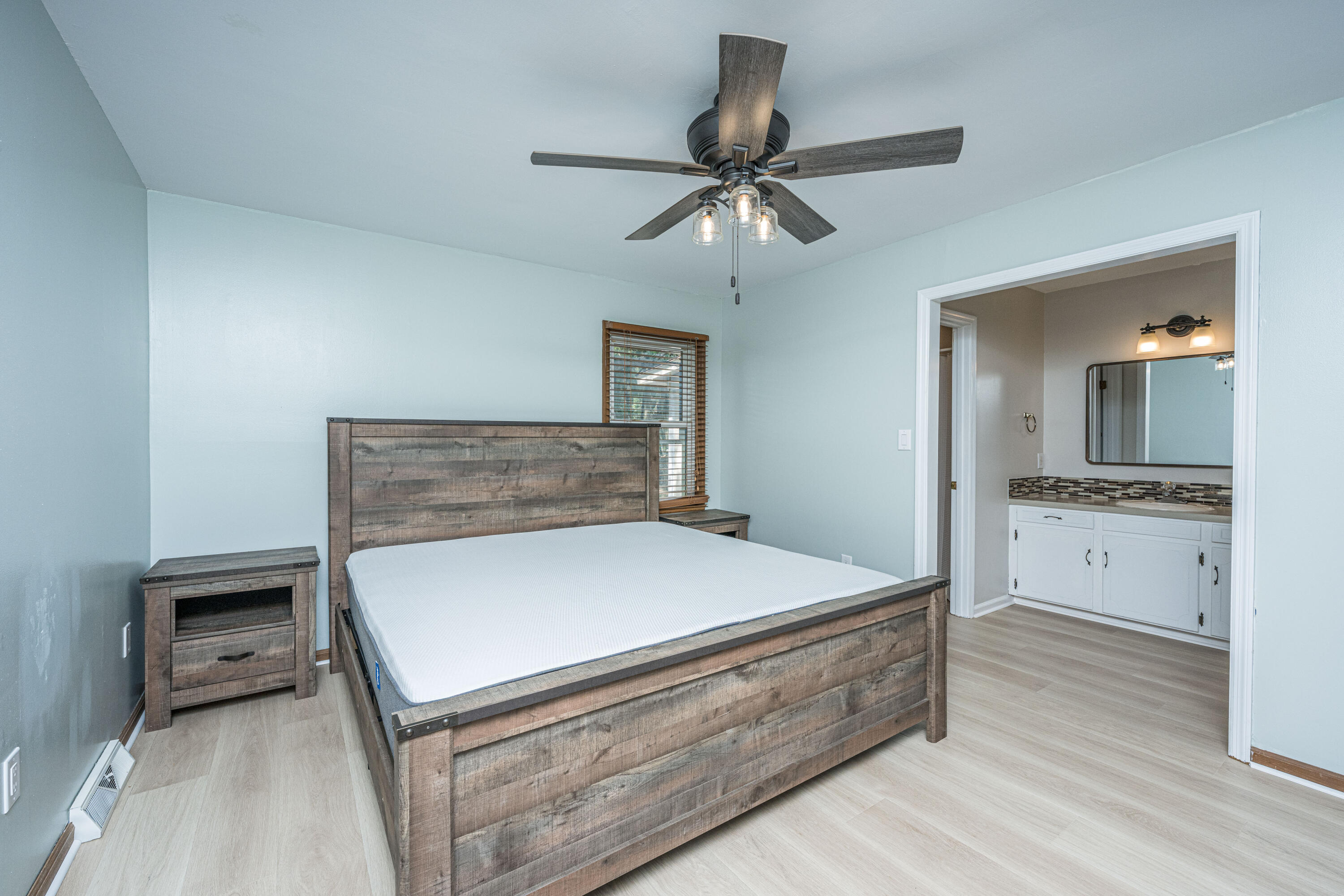 1725 Waterside Boulevard Moncks Corner, SC 29461 - Photo 14 of 32 1725WatersideDr023