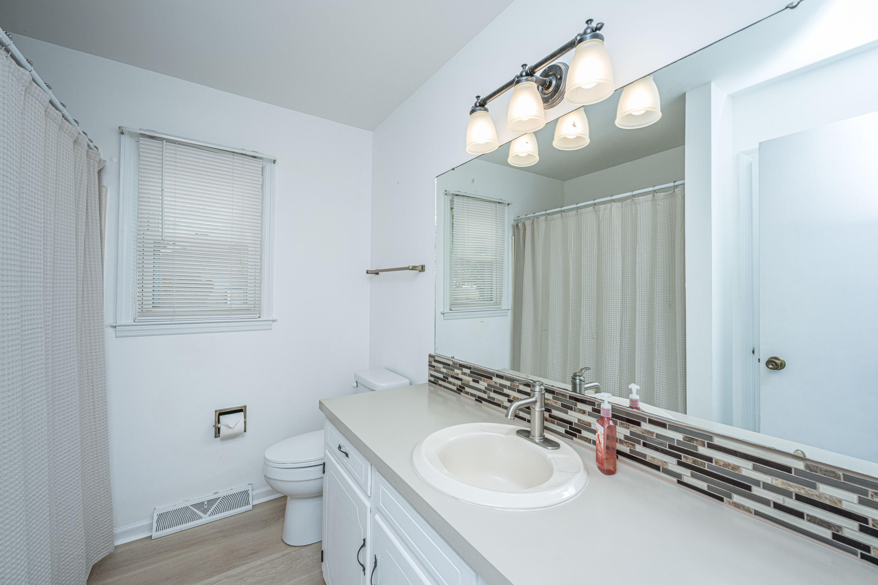 1725 Waterside Boulevard Moncks Corner, SC 29461 - Photo 19 of 32 1725WatersideDr030