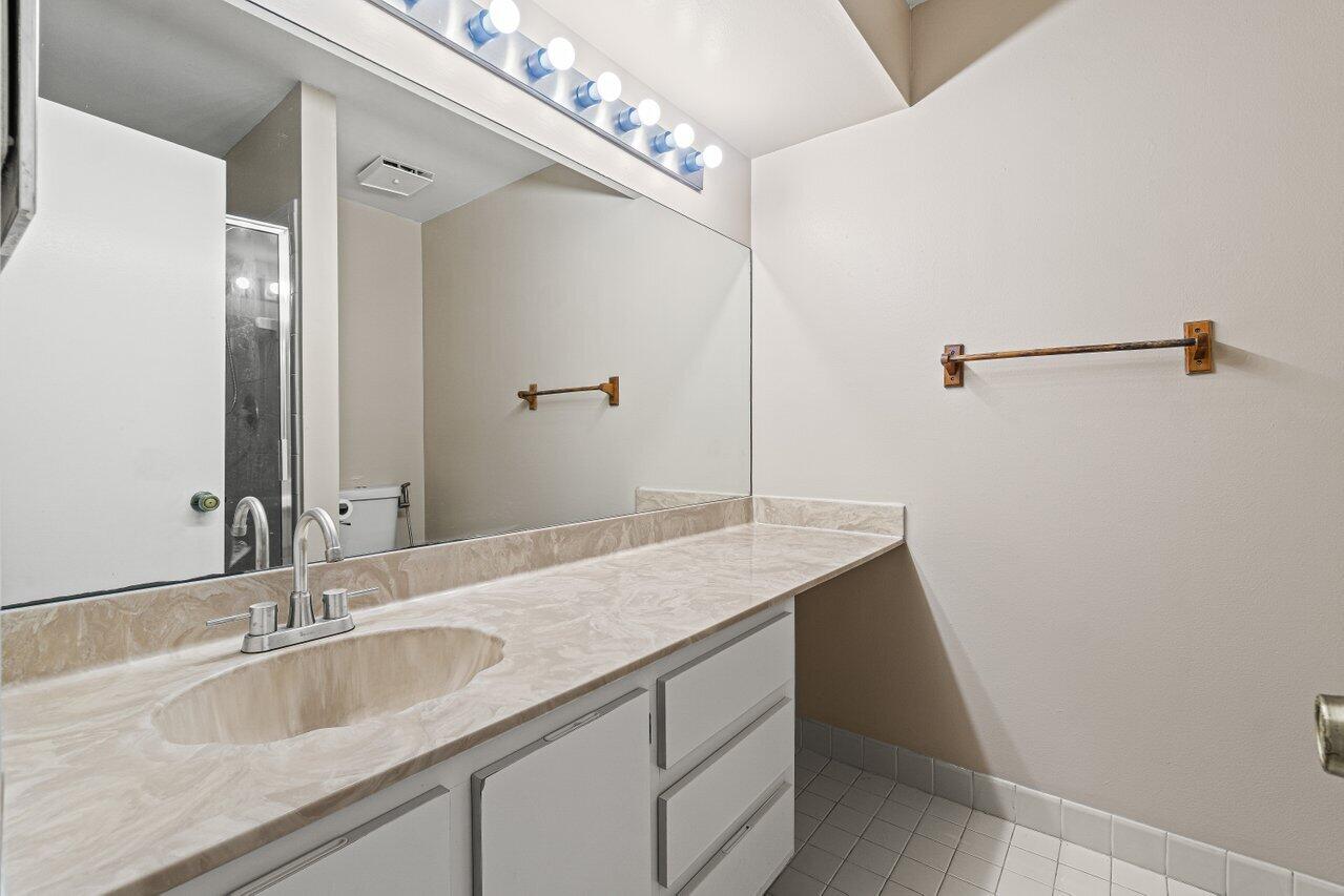 7633 Courtyard Run West Boca Raton, FL 33433 - Photo 23 of 32 027-7633CourtyardRunWest-BocaRaton-FL-33