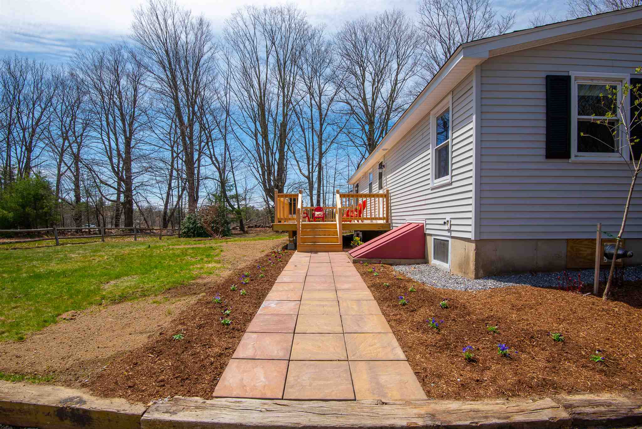 1385 Hopkinton Road Hopkinton, NH 03229 - Photo 29 of 34