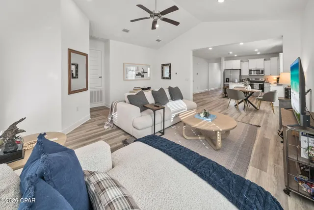 $2,800 | 118 Butler Cove, Panama City Beach, FL 32413