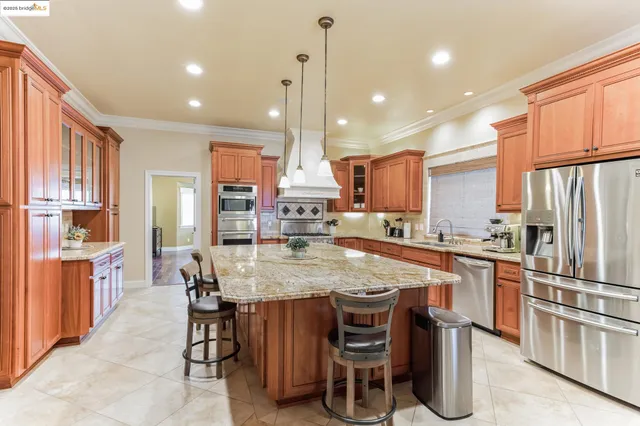 $1,625,000 | 256 Douglas Lane, Pleasant Hill, CA 94523