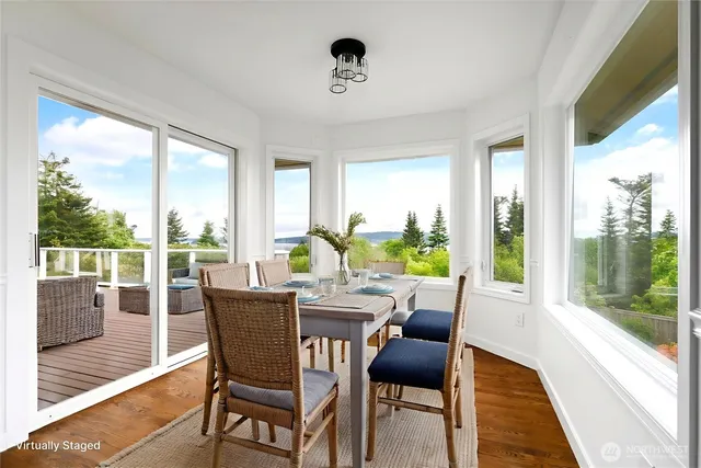 $1,049,000 | 366 Samanthia Lane, Camano Island, WA 98282