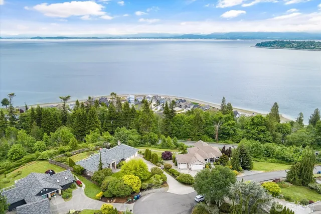 $1,049,000 | 366 Samanthia Lane, Camano Island, WA 98282