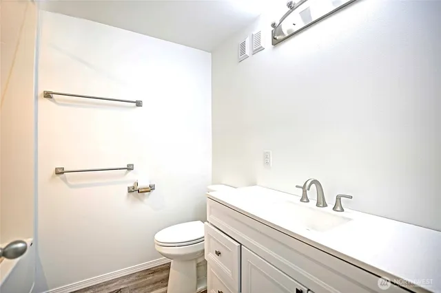 $1,049,000 | 366 Samanthia Lane, Camano Island, WA 98282