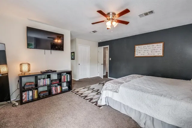 $424,400 | 5824 Briarcliff Road, Haltom City, TX 76117