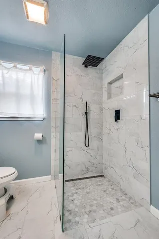 $424,400 | 5824 Briarcliff Road, Haltom City, TX 76117