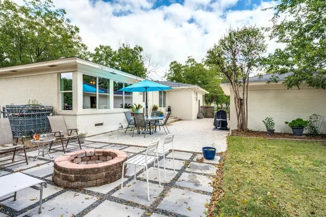 $424,400 | 5824 Briarcliff Road, Haltom City, TX 76117