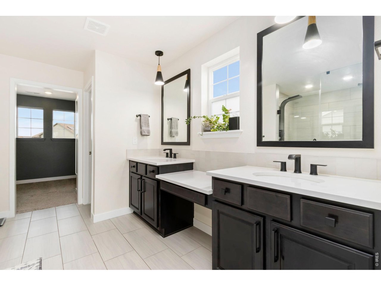 2936 Fractus Street Timnath, CO 80547 - Photo 10 of 25 Primary bath double sink