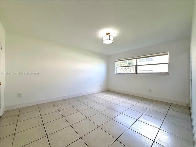 $179,900 | 1885 Northeast 121st Street, Unit 3, North Miami, FL 33181