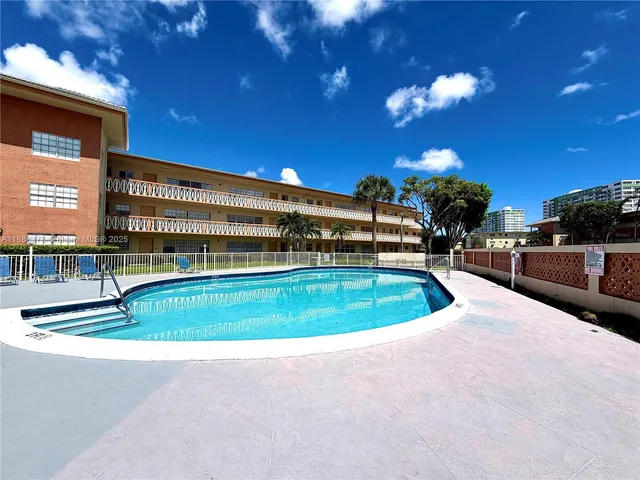 $179,900 | 1885 Northeast 121st Street, Unit 3, North Miami, FL 33181