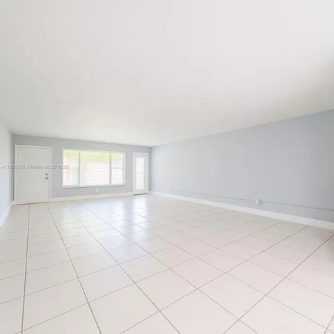 $179,900 | 1885 Northeast 121st Street, Unit 3, North Miami, FL 33181