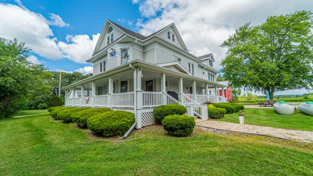 $2,500,000 | 1340 East 2700 North Road, Clifton, IL 60927