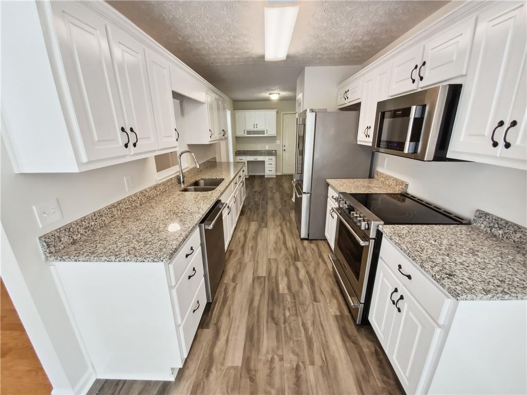 145 Shadowbrook Trace Covington, GA 30016 - Photo 6 of 21