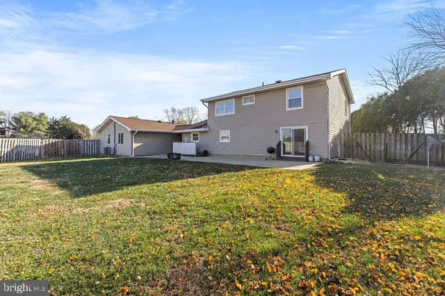 $699,000 | 503 South Maple Court, Sterling, VA 20164