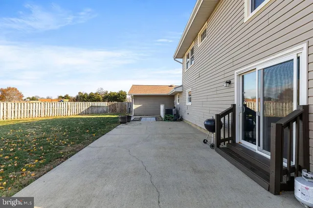 $699,000 | 503 South Maple Court, Sterling, VA 20164