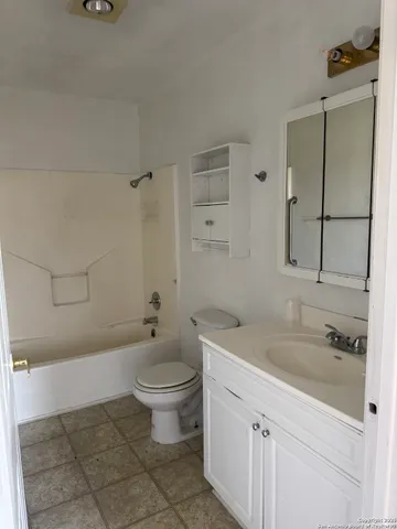 $140,000 | 112 West San Antonio Street, Runge, TX 78151