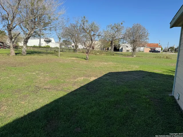 $140,000 | 112 West San Antonio Street, Runge, TX 78151