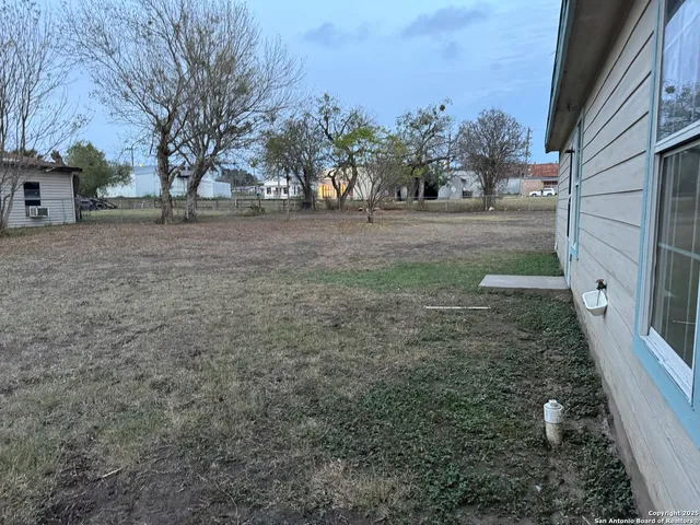 $140,000 | 112 West San Antonio Street, Runge, TX 78151