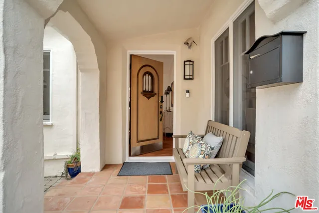 $2,995,000 | 10615 Esther Avenue, Los Angeles, CA 90064