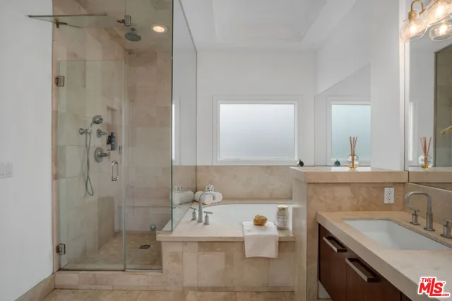 $2,995,000 | 10615 Esther Avenue, Los Angeles, CA 90064