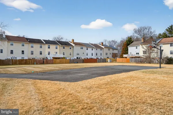 $3,300 | 6015 Ticonderoga Court, Burke, VA 22015