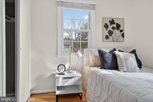 $3,300 | 6015 Ticonderoga Court, Burke, VA 22015